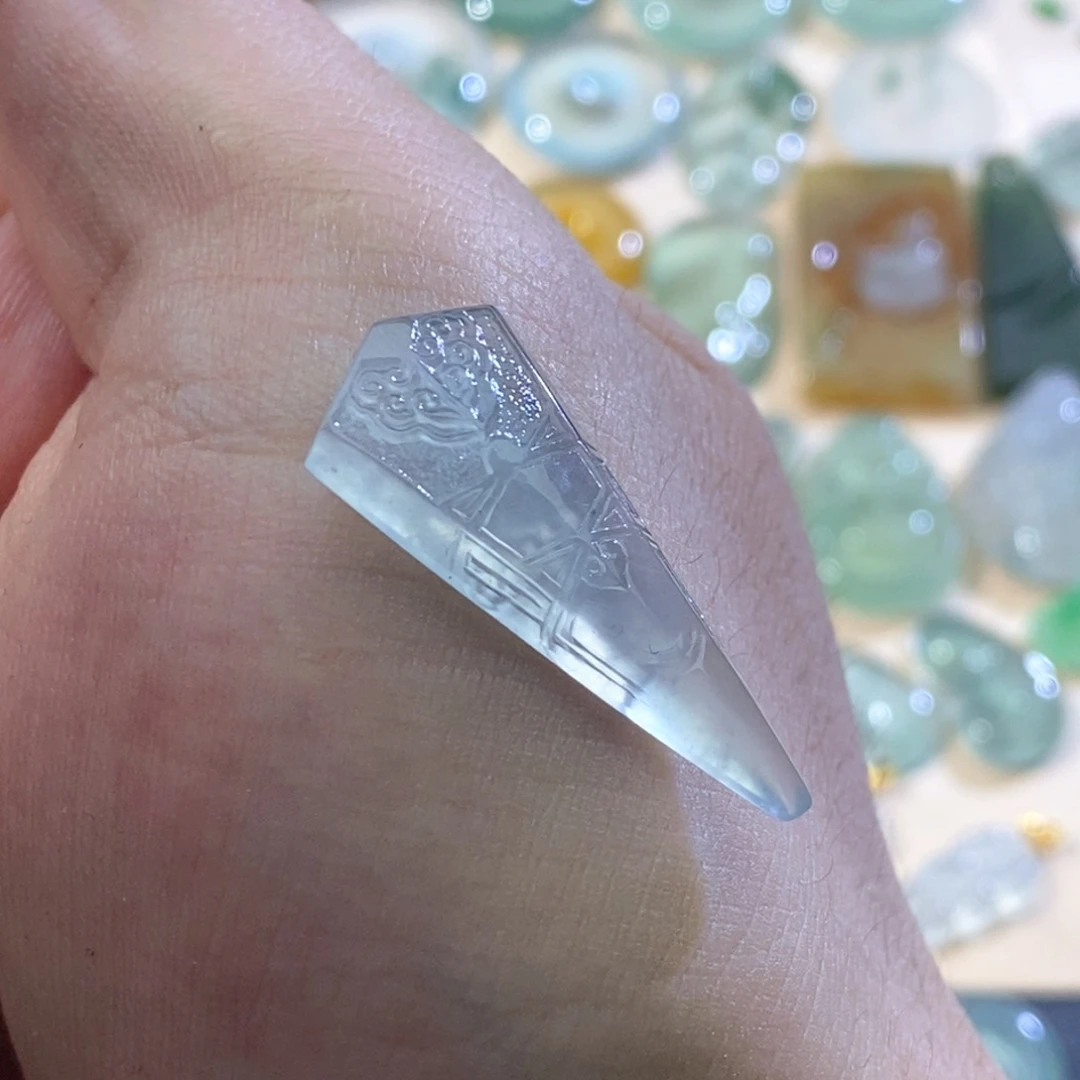 定制翡翠未镶嵌翡翠