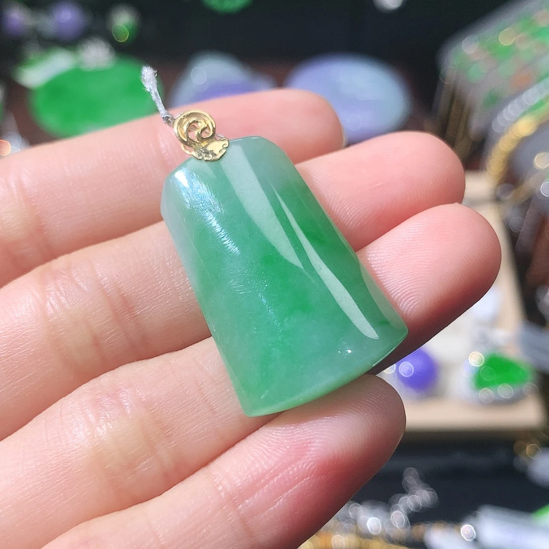 吊坠(不含链)18K金镶嵌翡翠