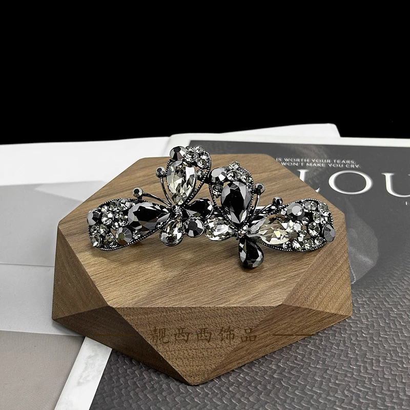 【LXX靓西西】389 轻奢重工水晶蝴蝶8.8厘米全盘大号弹簧夹