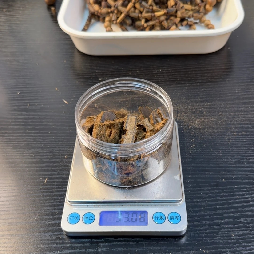 线香奇楠虫漏33克块料