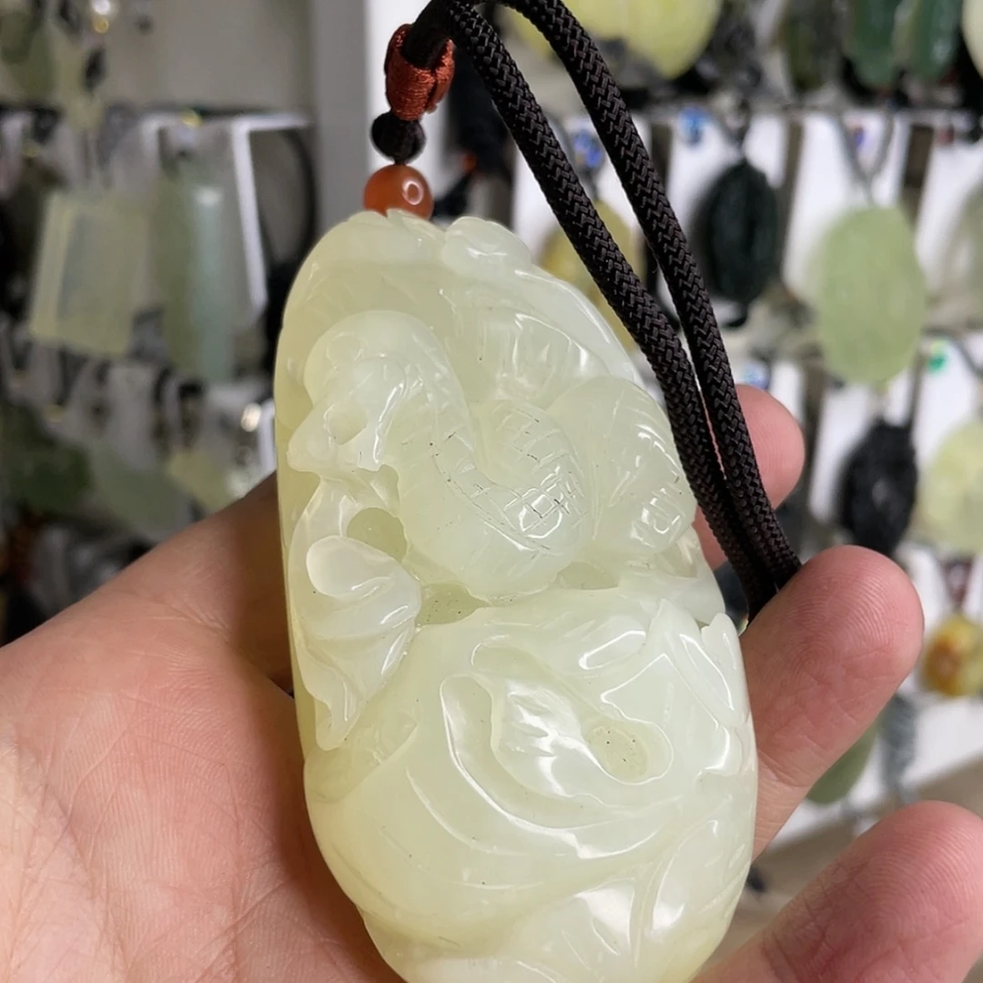 【闪购商品】岫玉颈饰未镶嵌颓***生手把