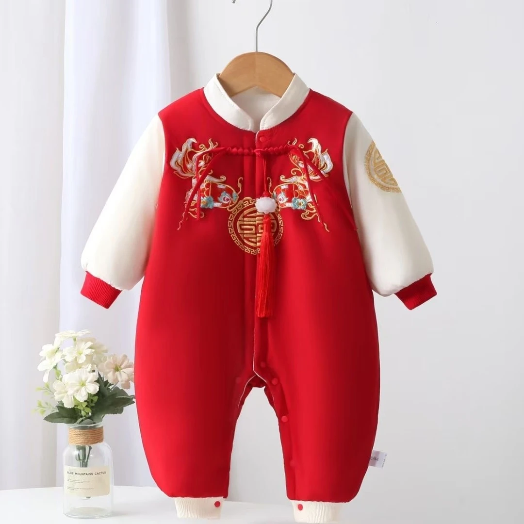 新款薄棉婴儿冬季满月连体衣男女宝宝新中式百天锦鲤喜庆连体衣潮