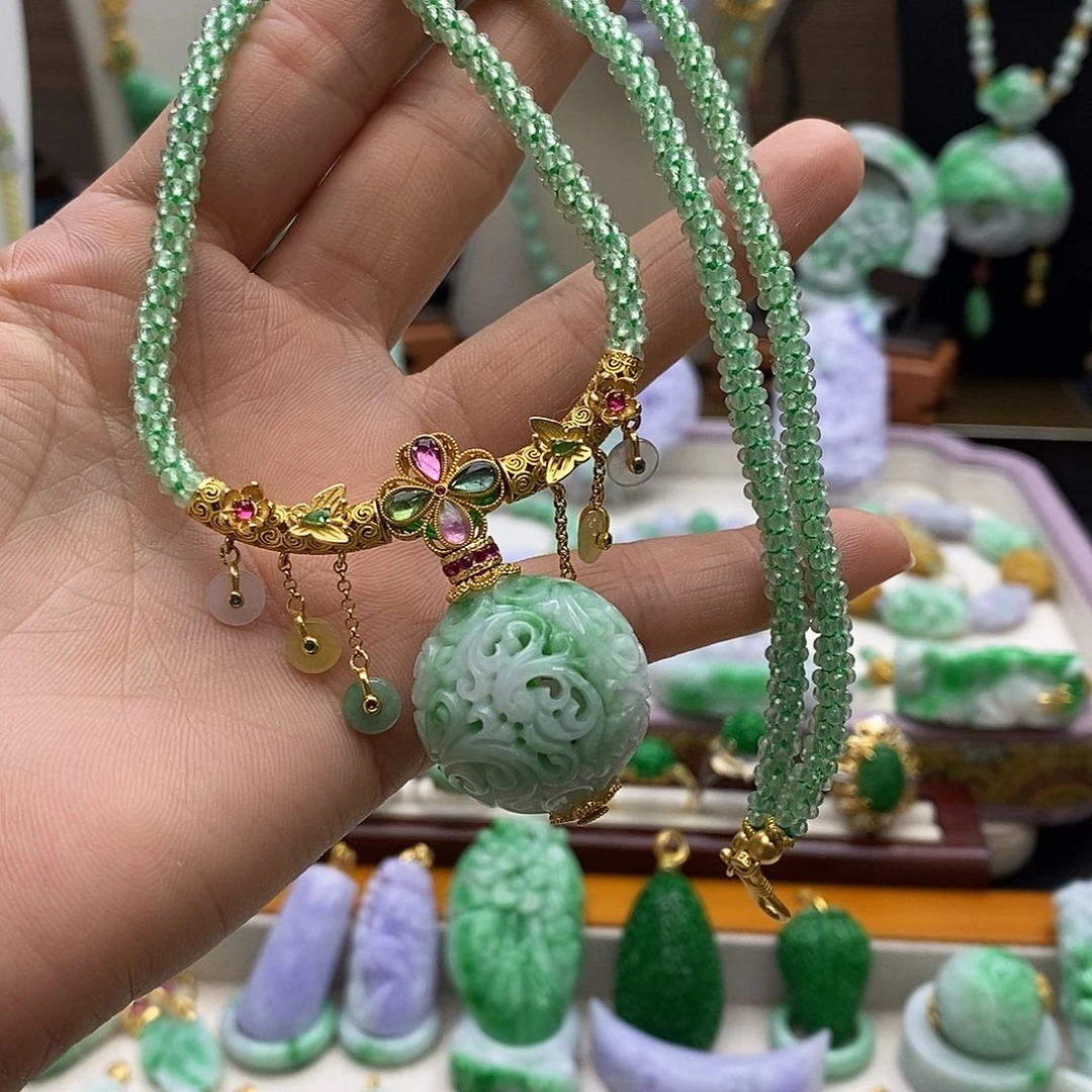 翡翠未镶嵌颈饰天然