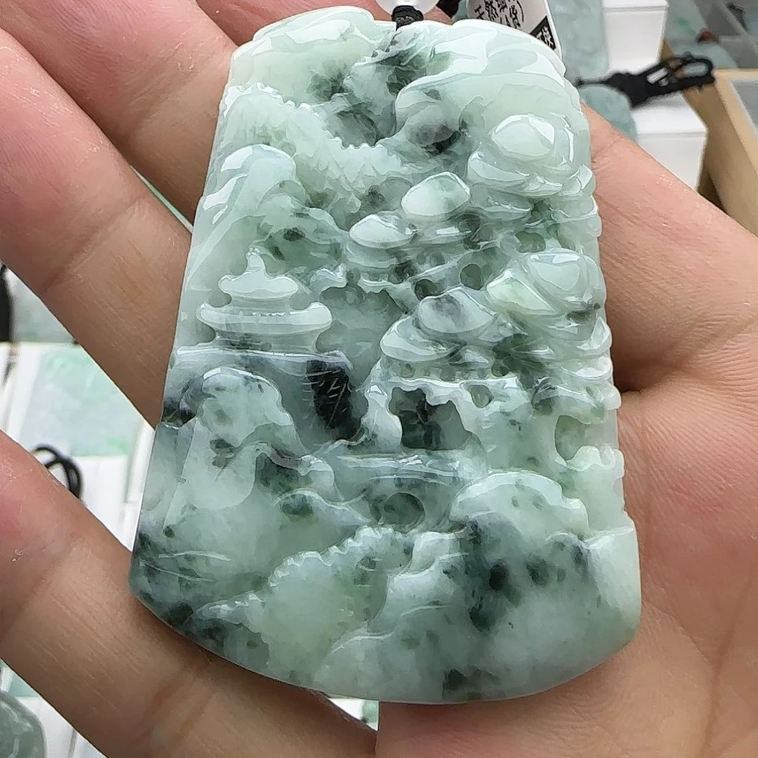 翡翠未镶嵌颈饰翡翠