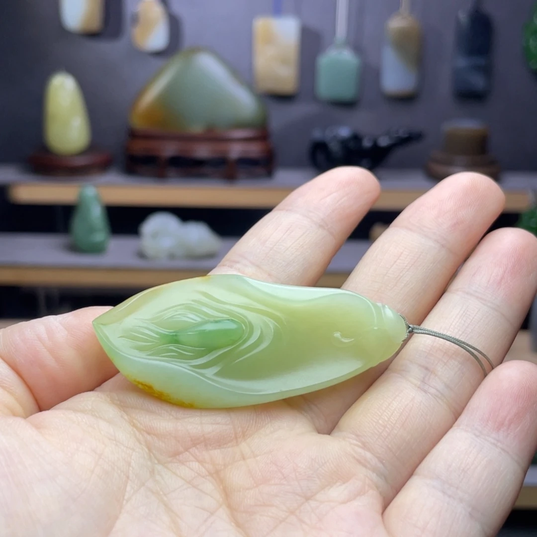 和田玉未镶嵌挂件一****离