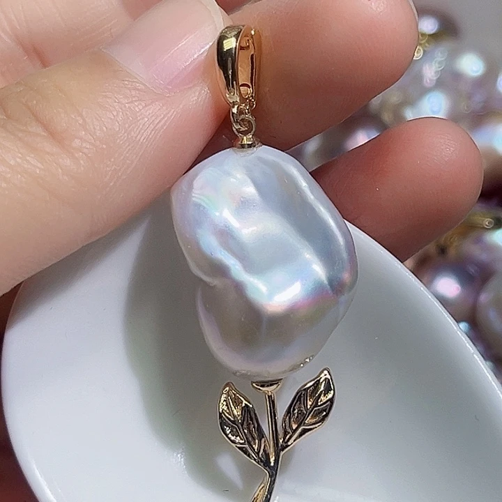 颈饰未镶嵌淡水珍珠