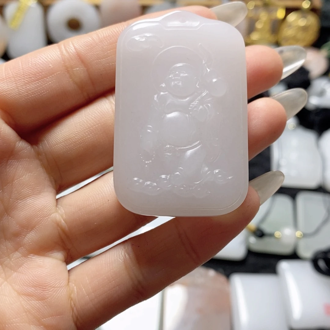 石英质玉颈饰未镶嵌