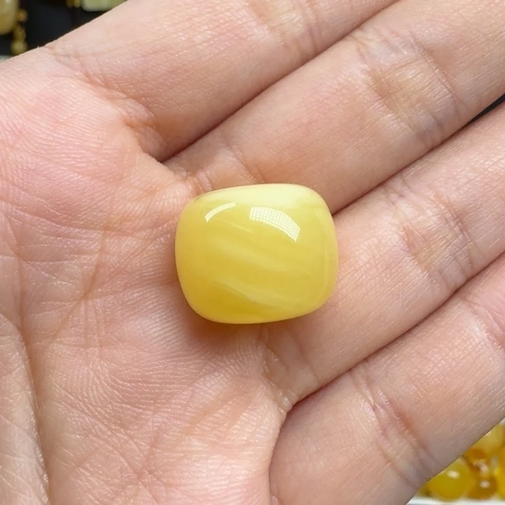 禅***悟蜜蜡未镶嵌珠宝奇石