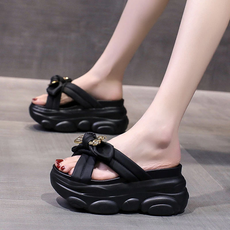 踩屎感厚底蝴蝶结拖鞋女夏季时尚外穿2025新款坡跟增高松糕一字拖