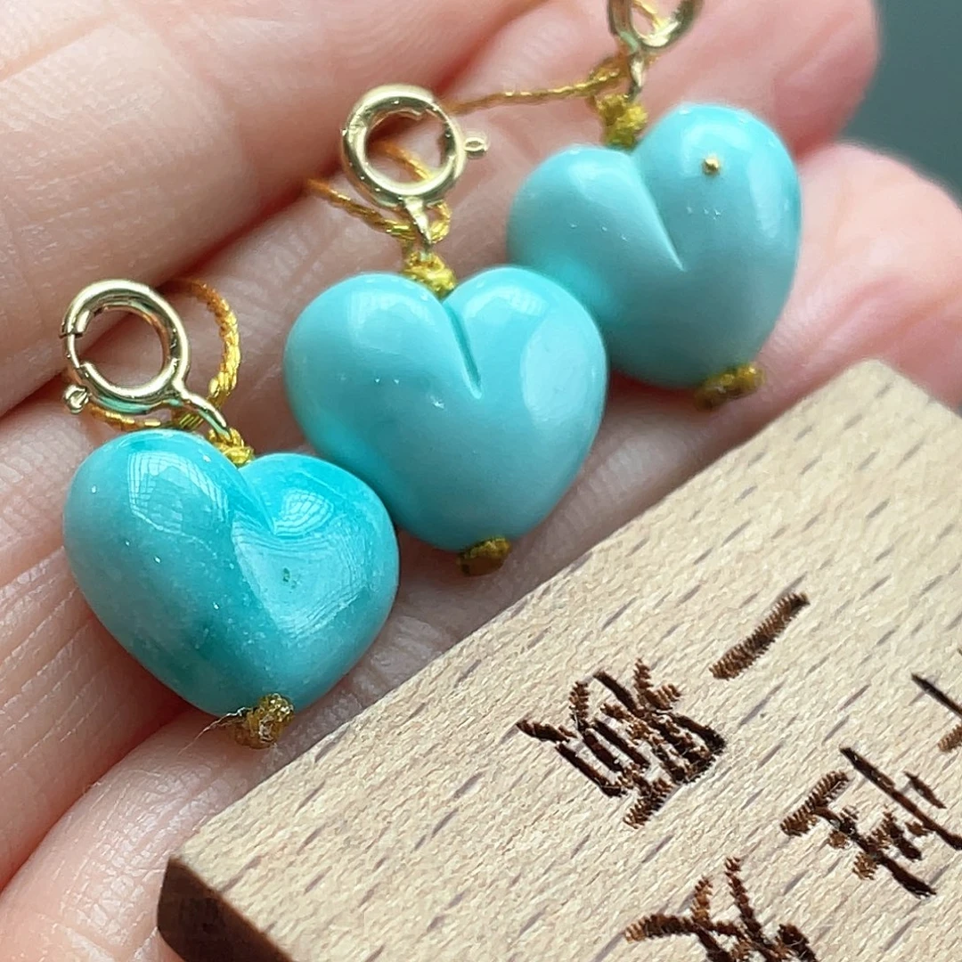 未镶嵌绿松石颈饰