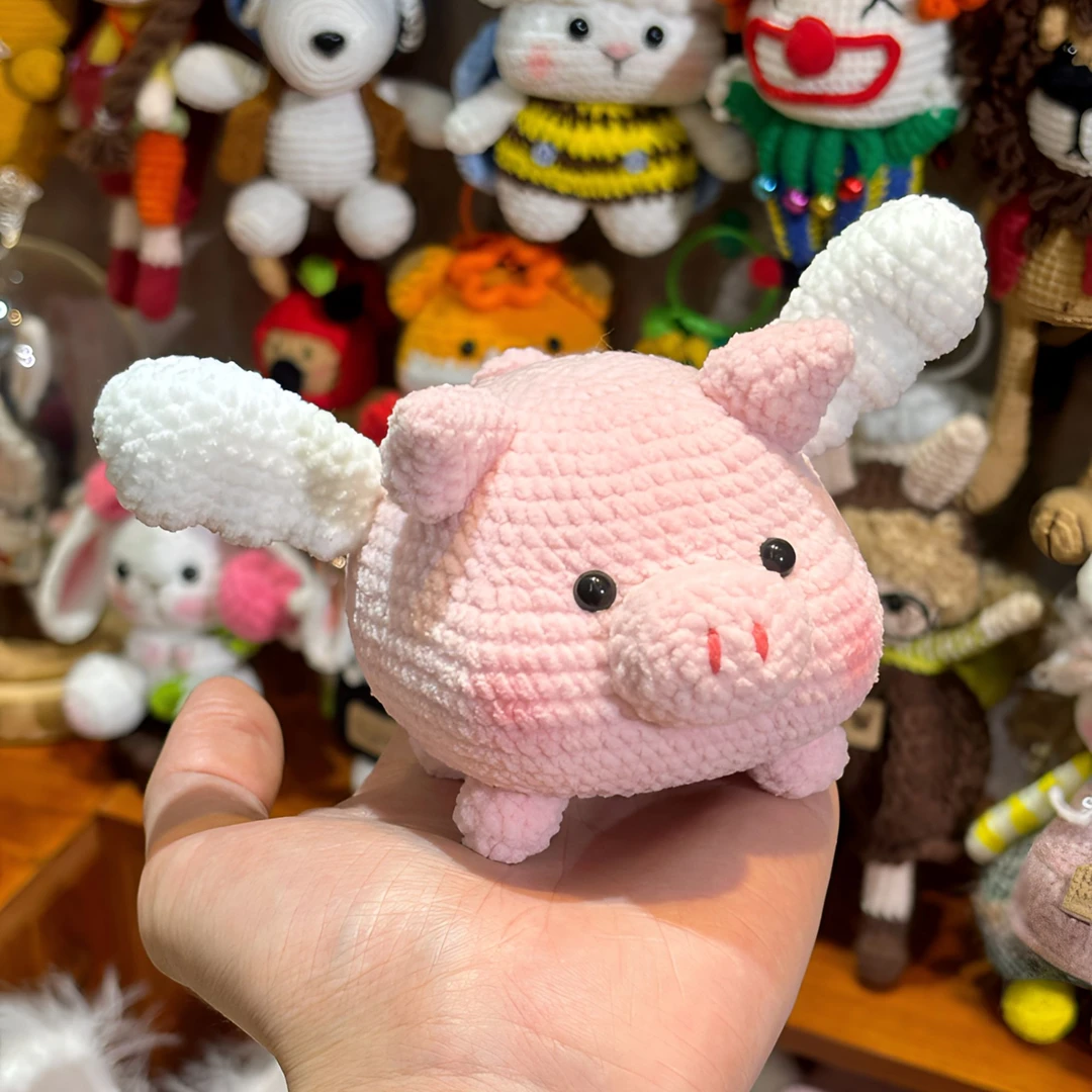 纯手工钩织编织针织飞天猪成品玩偶钥匙扣包包挂件摆件生日礼物