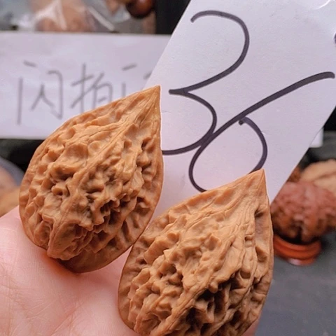 吊坠桃核37红缨枪高55