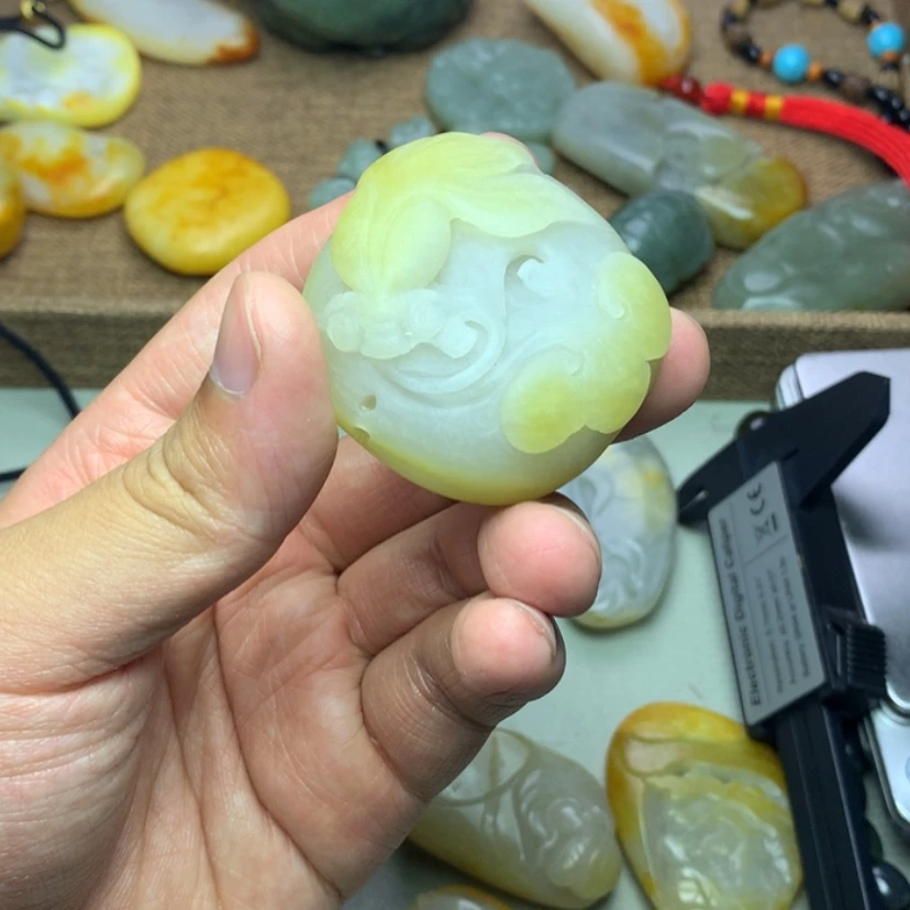 【闪购商品】颈饰未镶嵌和田玉
