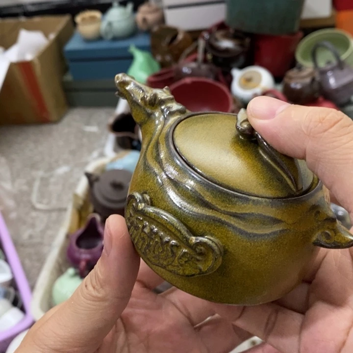 陶瓷艺术品及陶瓷壶壶