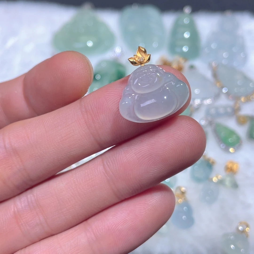 颈饰18K金镶嵌翡翠翡翠
