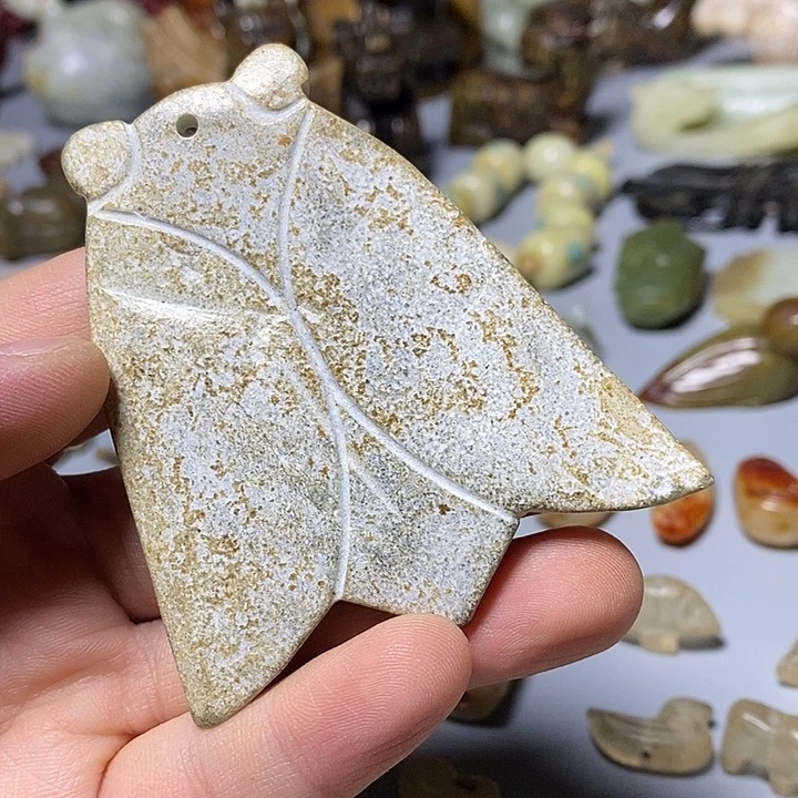 和田玉未镶嵌颈饰32