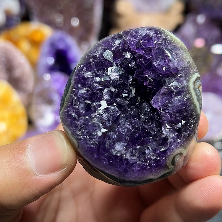 未镶嵌水晶珠宝半成品