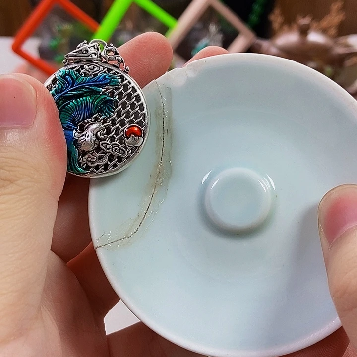 瓷片不哈哈哈哈哈哈哈哈哈哈哈哈