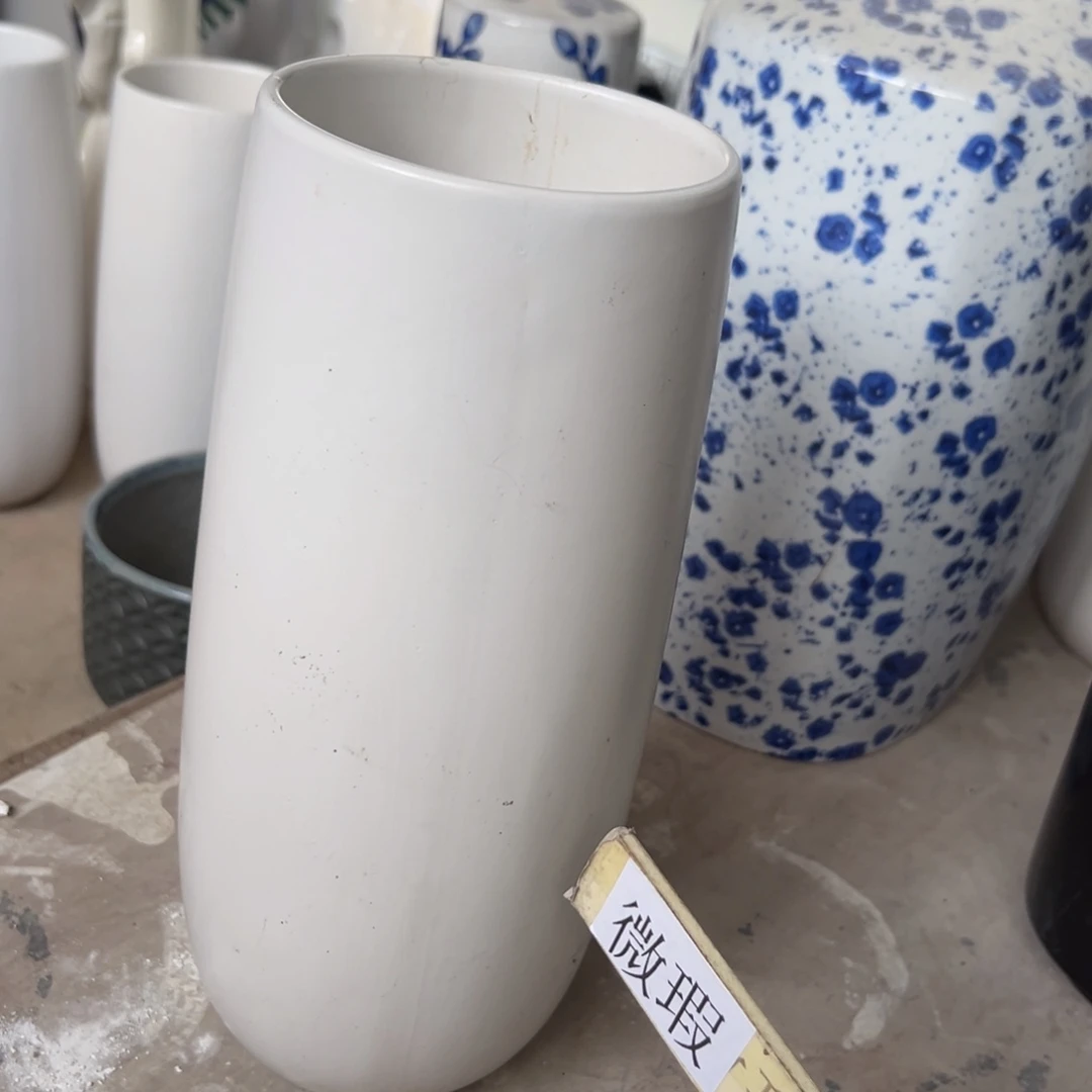 微瑕青花瓷器值得厚爱