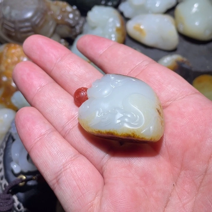 嘻***哈和田玉未镶嵌挂件