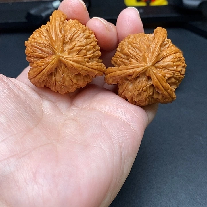 痴***石把件文玩核桃白奔