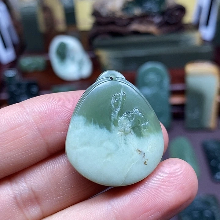 岫岩老玉（透闪石质玉）未镶嵌挂件