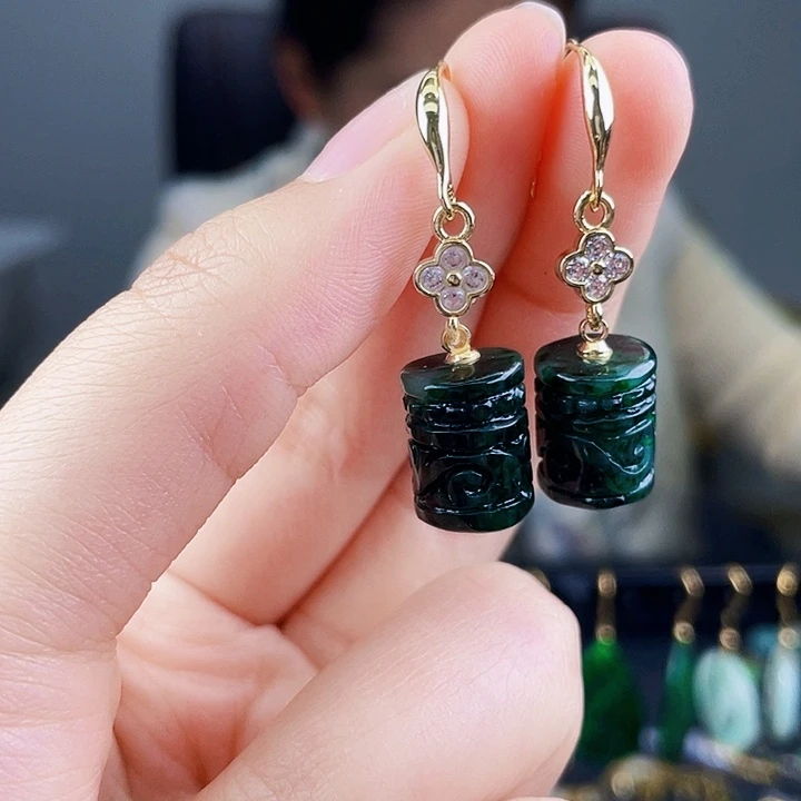 翡翠耳饰未镶嵌饰品