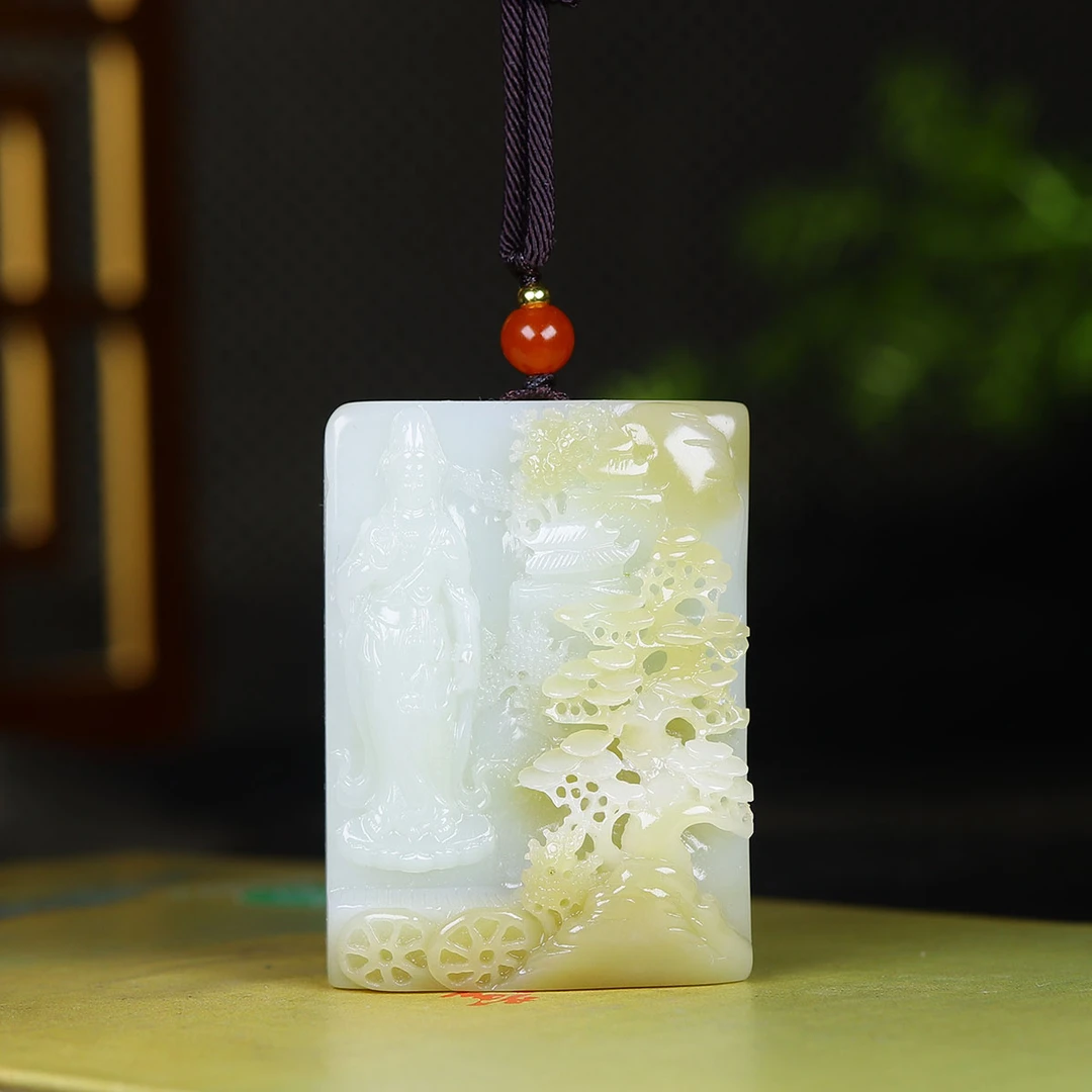 111576和田玉糖玉佛观天下