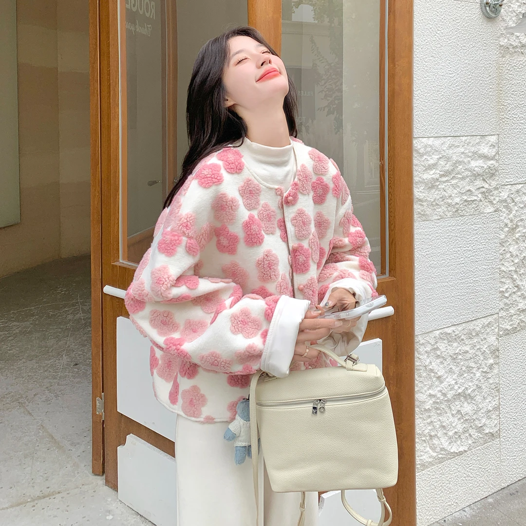 韩系甜美风立体花朵羊羔毛外套女2025冬季新款超好看短款圆领棉服