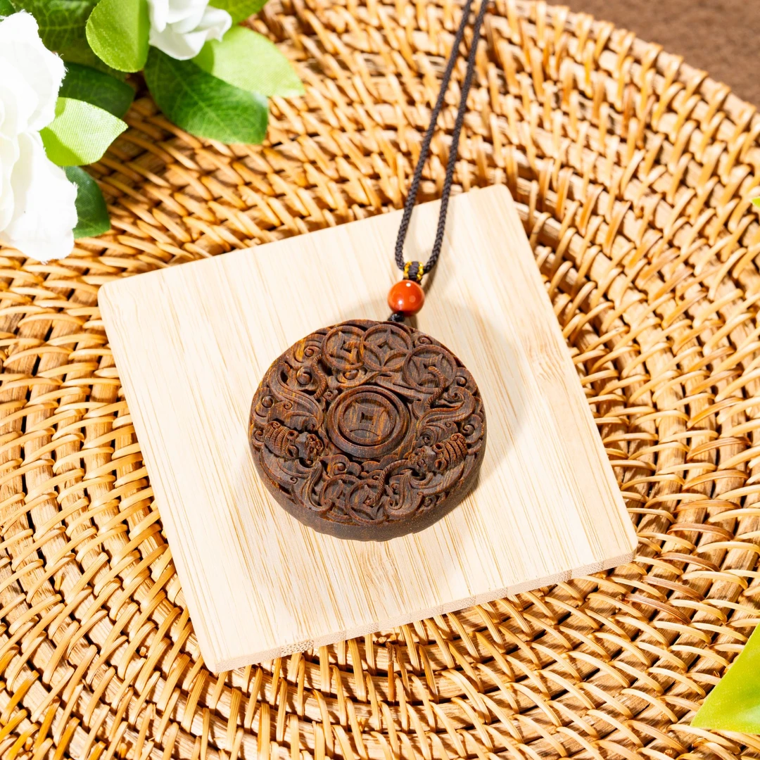 沉香【鼎华沉香】越南白棋楠五福前程精雕吊坠沉水