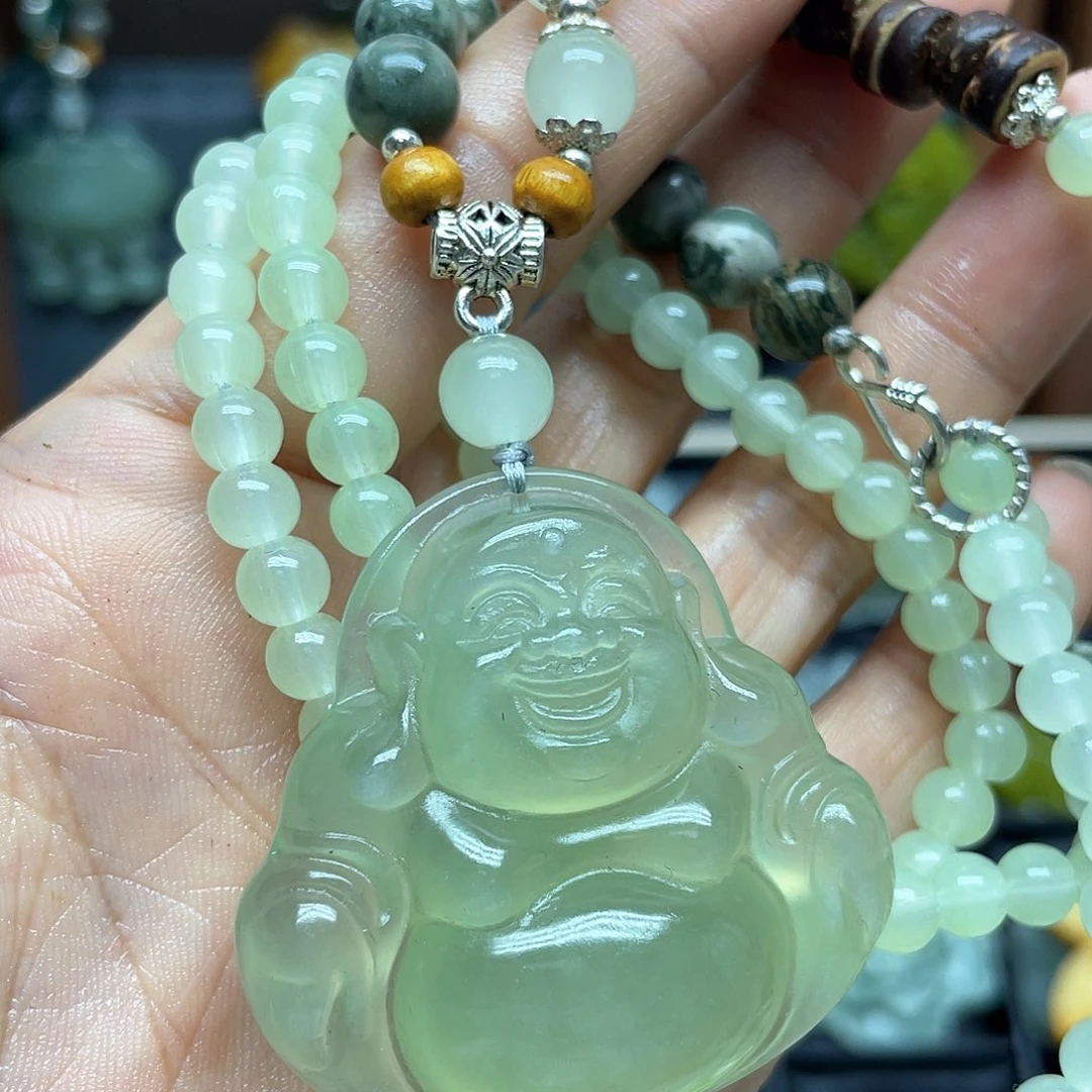 蛇纹石玉未镶嵌颈饰