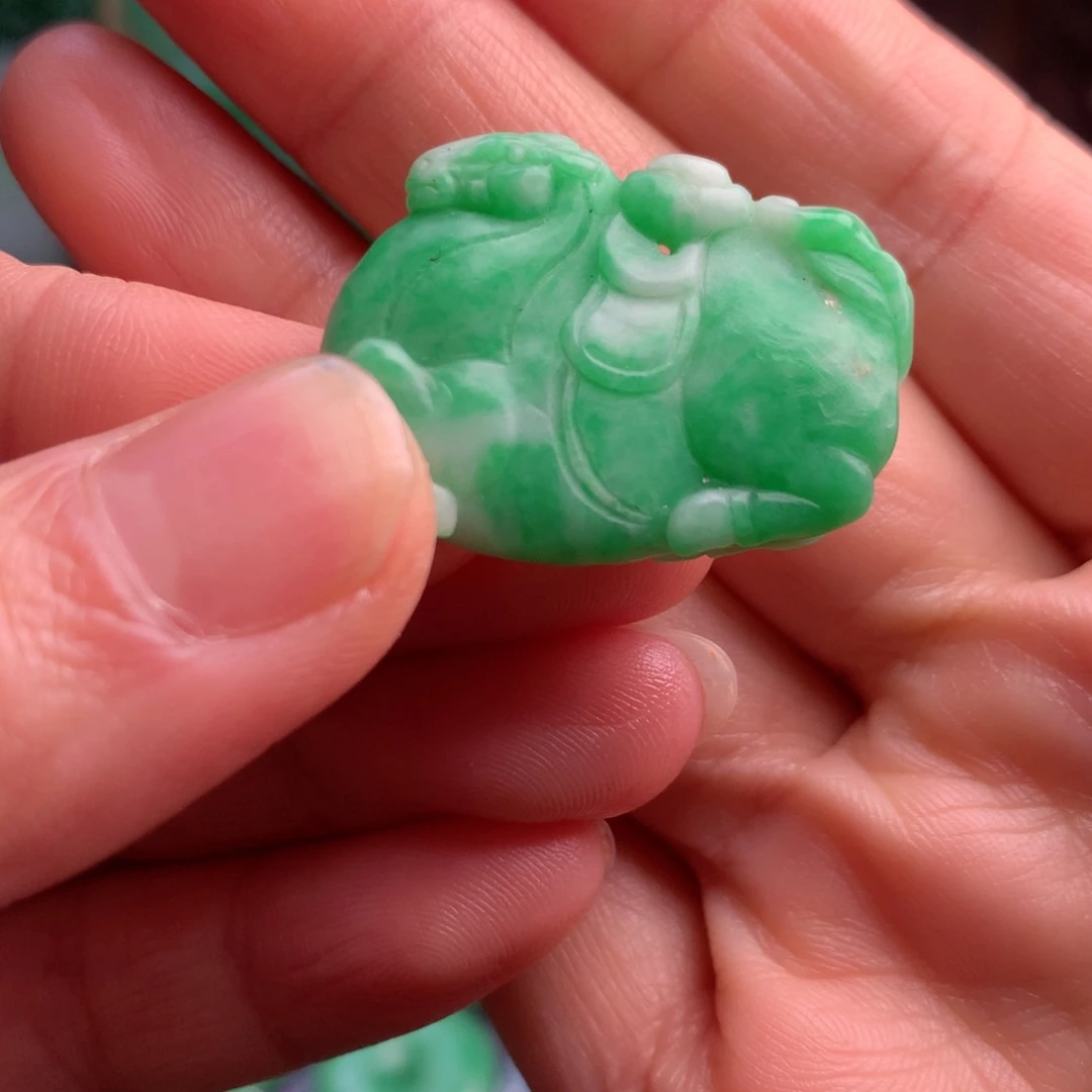 未镶嵌定制翡翠翡翠