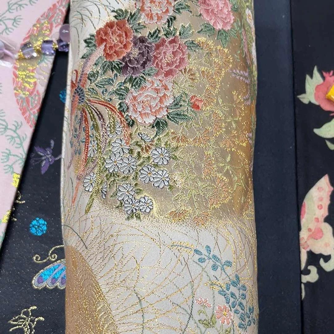 盖碗小**?杯子里还有好多