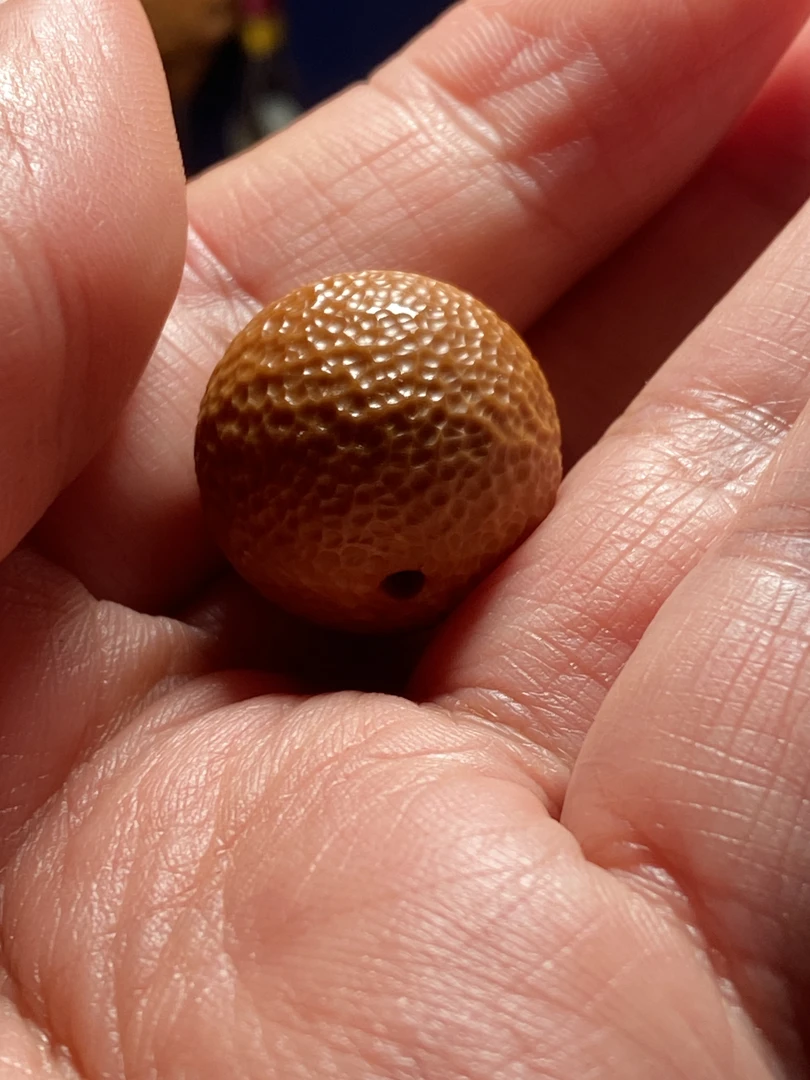 苏工核雕纯手工正圆雕刻，个性桔子皮，，立体感十足，不一样的美