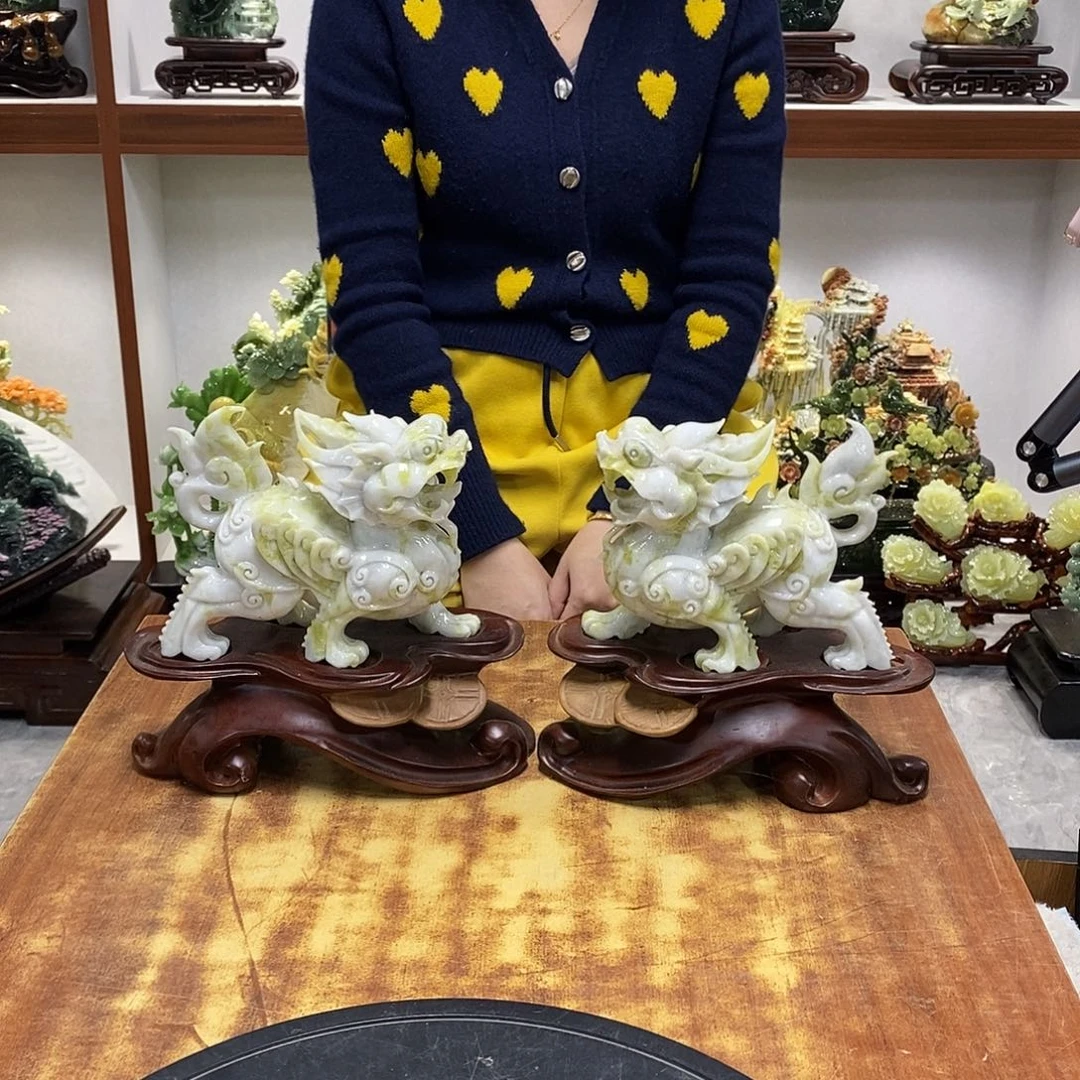 谭***龙玉山水摆件 玄关摆件