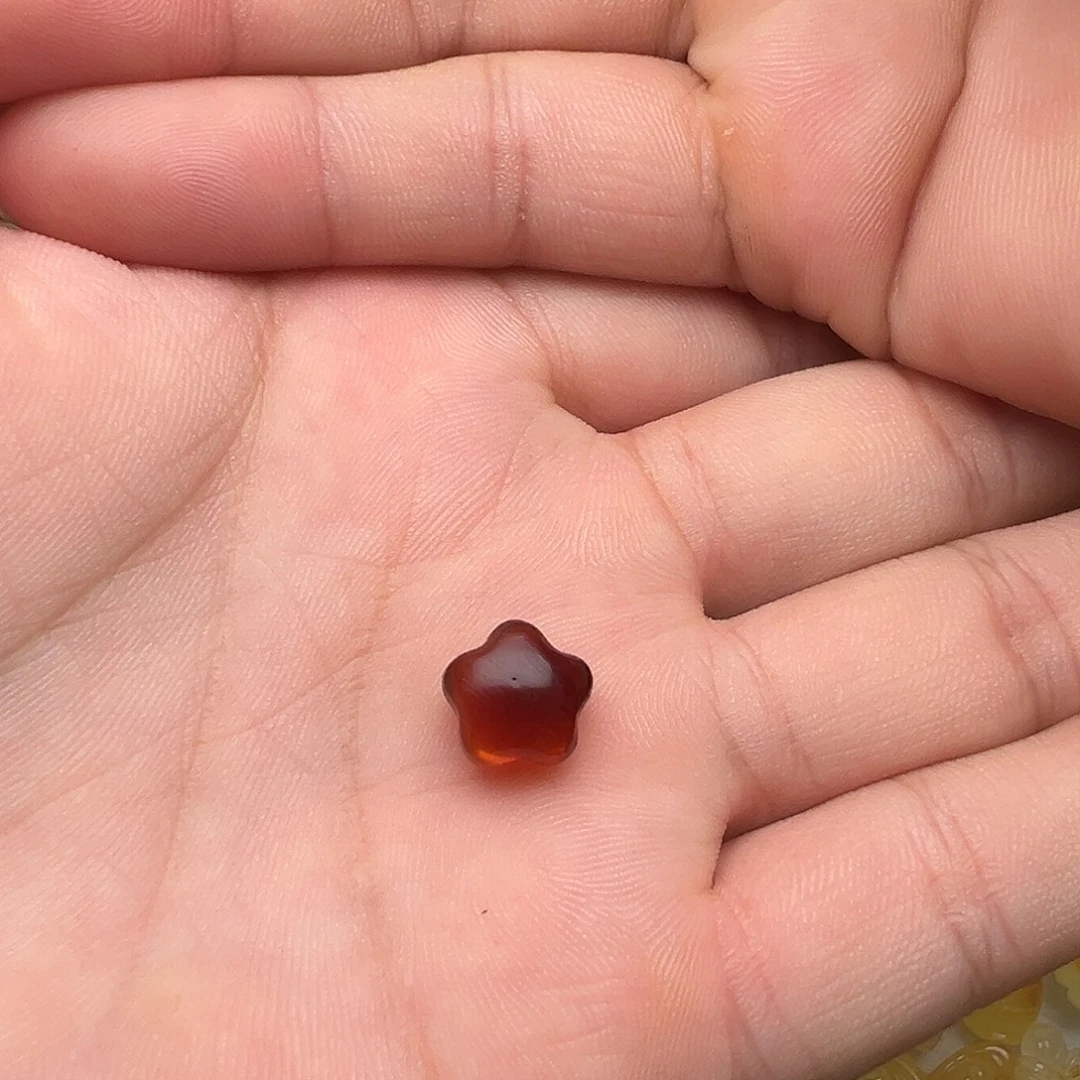 蜜蜡颈饰未镶嵌星星提溜吊坠（打孔不退换）（微瑕漏）