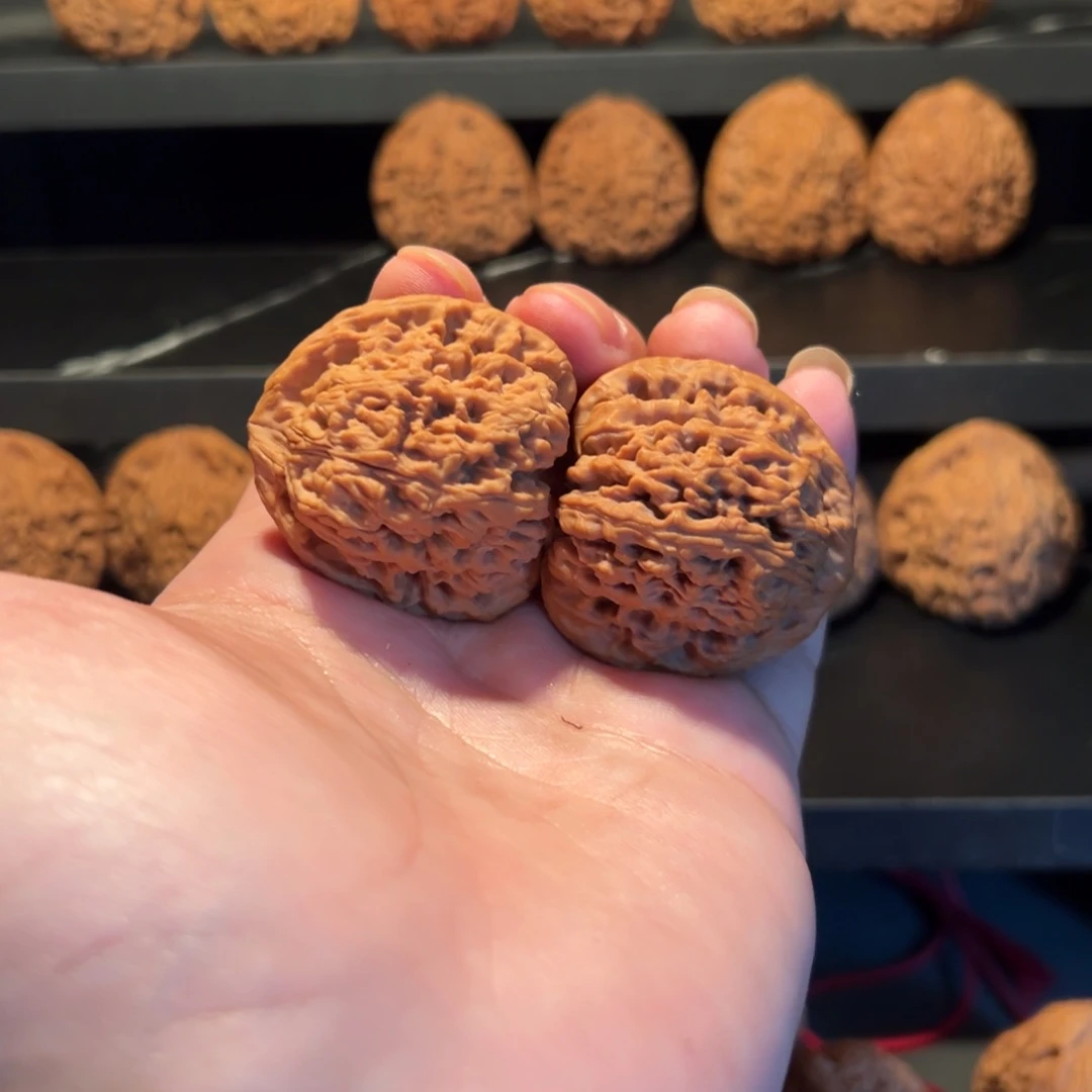 文玩核桃把件39球体南疆石（全品05