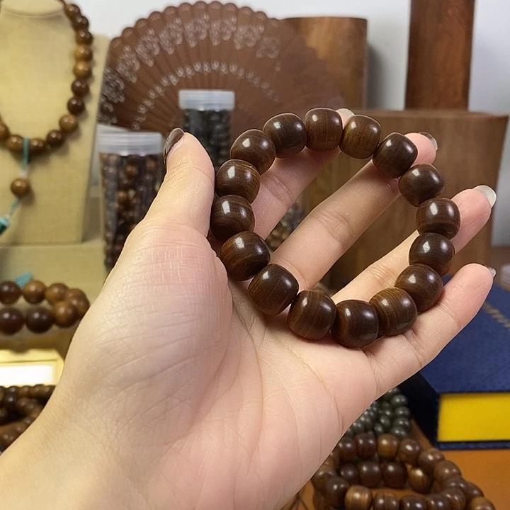 老山檀香黑肉沉水13/14桶珠手串