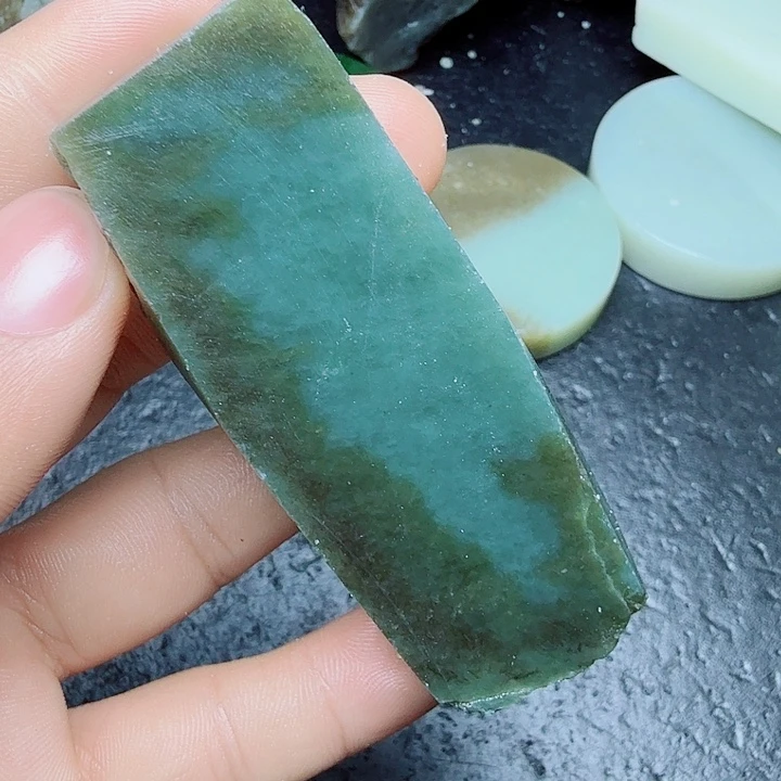 未镶嵌和田玉（糖玉）珠宝奇石