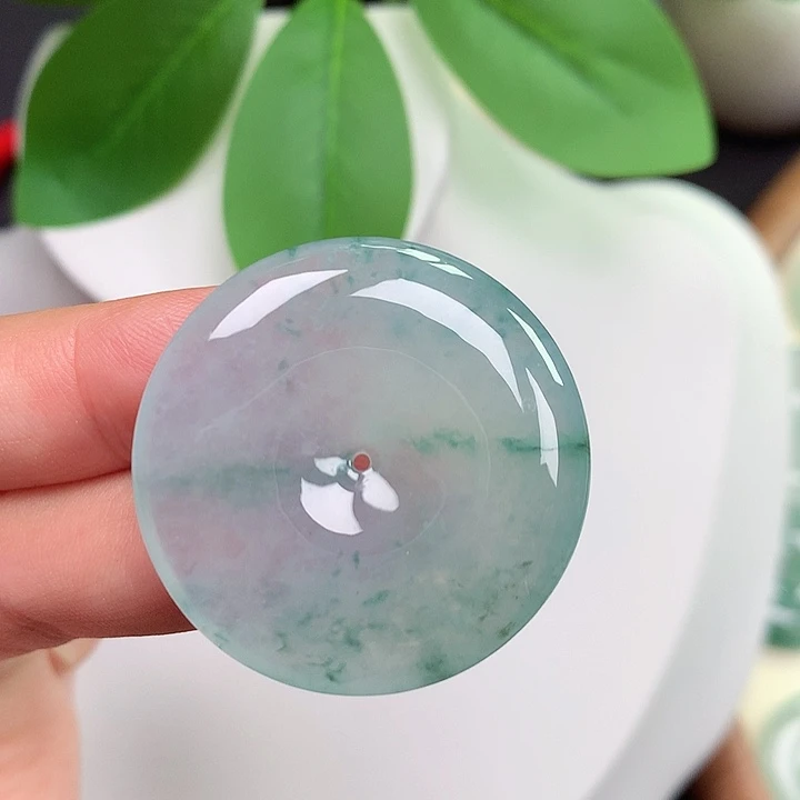 颈饰未镶嵌翡翠平安扣 33x5.9mm
