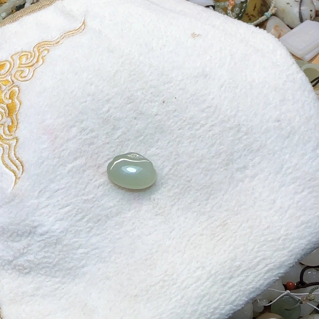 和田玉吊坠(不含链)未镶嵌浅*