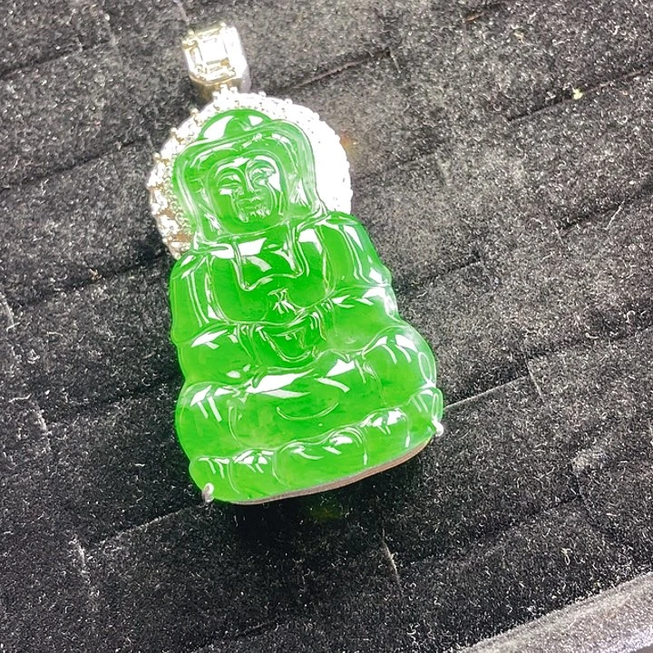 翡翠未镶嵌颈饰10