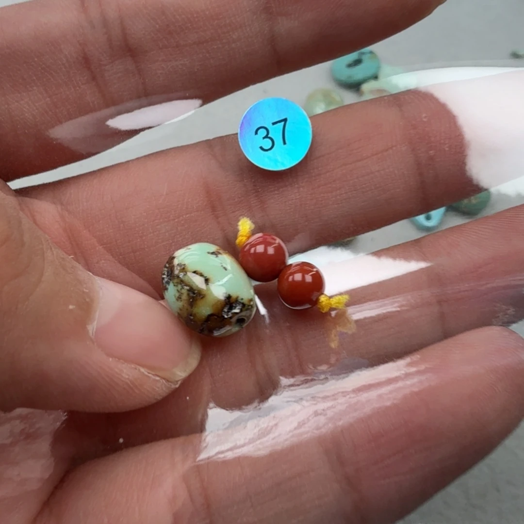 未镶嵌南红玛瑙珠宝奇石