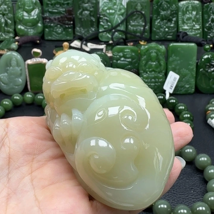 未镶嵌和田玉挂件