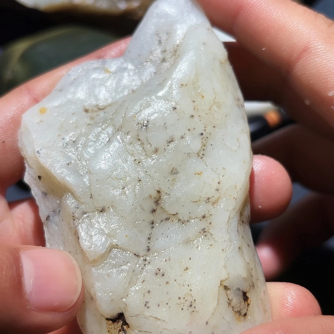 和田玉未镶嵌珠宝奇石