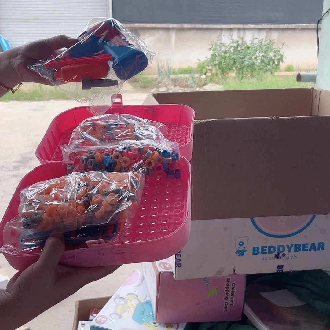 粉色工具箱打螺丝默认微瑕