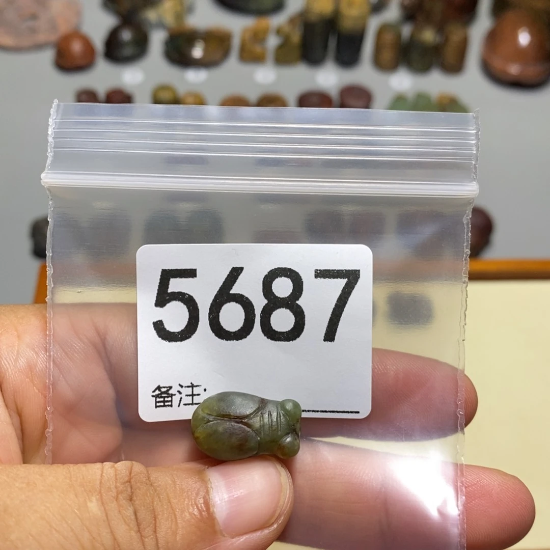 岫岩河磨玉（透闪石质玉）未镶嵌颈饰私*