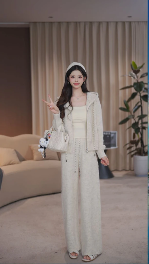 【郁金金专属】慢跑套装2025秋冬显瘦宽松慵懒感上衣+裤子套装女