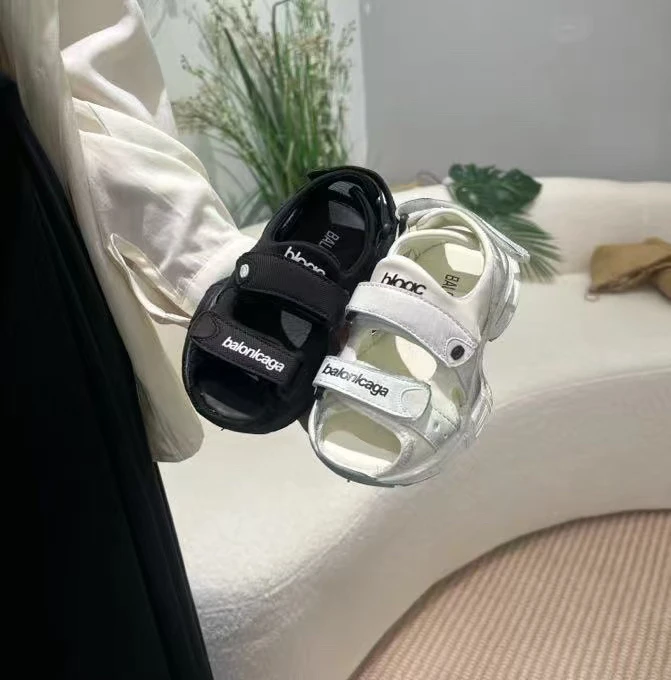 新款夏季方口童鞋