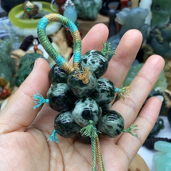岫玉未镶嵌手把件